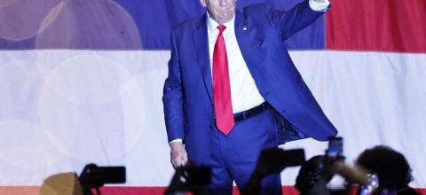  Ντόναλντ Τραμπ