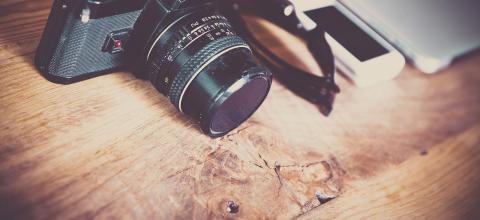 φωτογραφικη  μηχανη