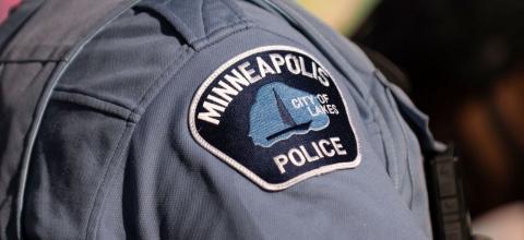 Στη Μινεάπολη υπάρχουν μόνο τέσσερις αστυνομικοί στις περιπολίες μεγάλων περιοχών και συχνά κανένας διαθέσιμος εντός τμήματος