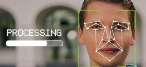 Οι νομοθέτες της Μασαχουσέτης εξετάζουν νομοσχέδιο που ορίζει τα τοπικά αστυνομικά τμήματα να υποβάλλουν αίτημα όταν χρειάζονται την τεχνολογία αναγνώρισης προσώπου