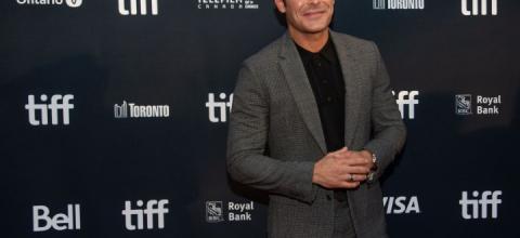 Ζακ Έφρον _amna