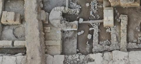 αρχαια_αμνα