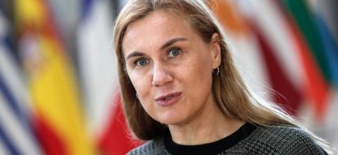  Κάντρι Σίμσον_amna