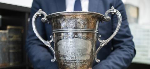 «Ιερό δισκοπότηρο» των AHEPA