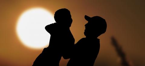 Η συγκλονιστική νεκρολογία που έγραψε 12χρονος γιος αστυνομικού που σκοτώθηκε σε συμπλοκή στη Βόρεια Καρολίνα