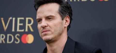 Wake Up Dead Man: A Knives Out Mystery