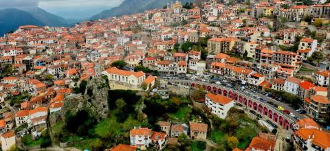 Τέλος το μποτιλιάρισμα στην Αράχωβα - O νέος δρόμος που θα αλλάξει τον Παρνασσό