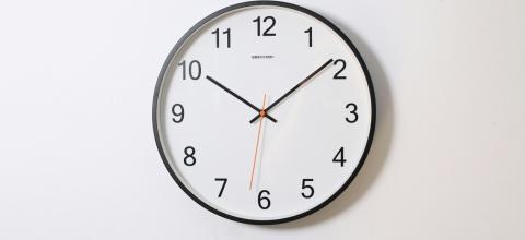 Αλλαγή ώρας 2025: Πότε θα πάμε τα γυρίσουμε τα ρολόγια μας μια ώρα πίσω