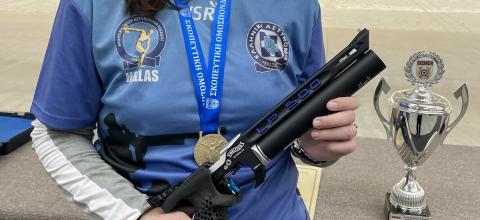 σκοπευτρια