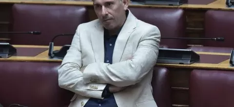 καραναστάσεις