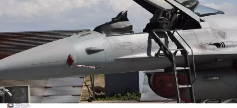 f16