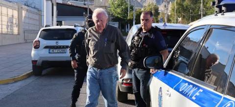 Στην ΓΑΔΑ θα διανυκτερεύσει απόψε ο Αλέξανδρος Γιωτόπουλος και την Τρίτη θα οδηγηθεί στον εισαγγελέα Εφετών Πειραιά