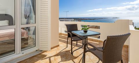 Διακοπές στα Χανιά: 30% Έκπτωση για Αστυνομικούς από το Panoramio Paleochora Apartments