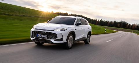 To νέο MG HS Hybrid+ ήρθε στην Ελλάδα -Πόσο κοστίζει το υβριδικό μεσαίο SUV