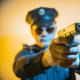Αστυνομικοί στη Νέα Υόρκη αναγκάζονται να πυροβολήσουν συνάδελφο τους εκτός υπηρεσίας 10 φορές